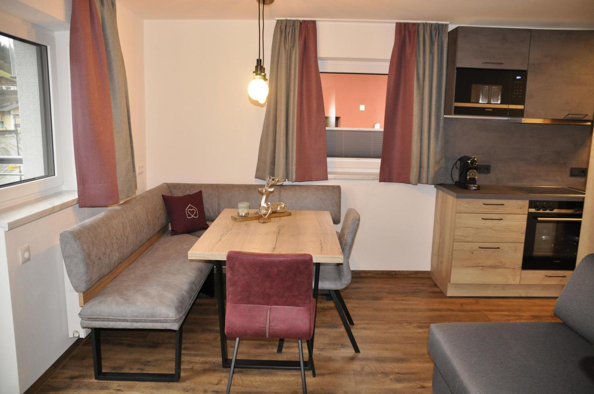 Herzis Appartements Wagrain Zimmer foto